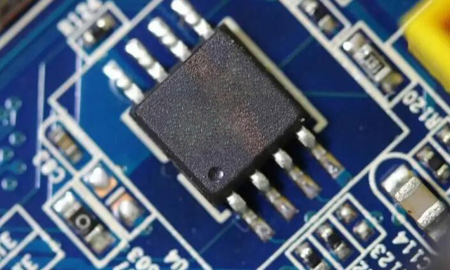 供應(yīng) [XILINX] 現(xiàn)場(chǎng)可編程們陣列：供應(yīng) Spartan-7 FPGA IC、Artix-7 系列 FPGA IC、Virtex-6 FPGA IC